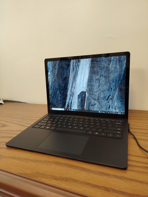 لپتاپ استوک مایکروسافت Surface Laptop 4 | پردازنده Core i5 نسل ۱۱ – گرید A+