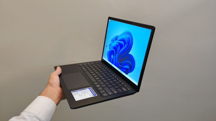 لپ تاپ ۱۳.۵ اینچی مایکروسافت مدل Surface Laptop 4 | Core i7-1185G7 / 16GB RAM / 256GB SSD