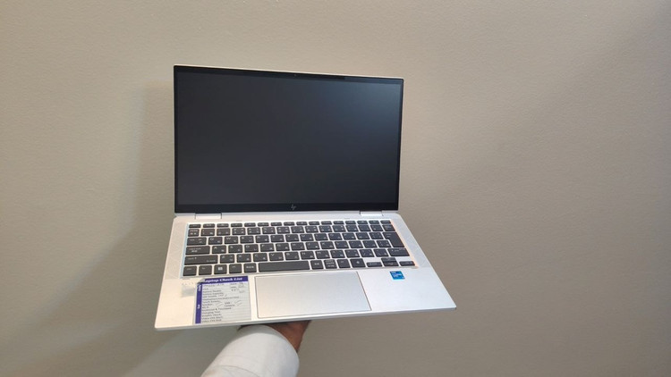 لپ تاپ لمسی ۳۶۰ درجه اچ پی مدل HP EliteBook x360 | پردازنده Core i5 نسل ۱۱ / رم ۱۶ گیگابایت / حافظه ۲۵۶GB SSD